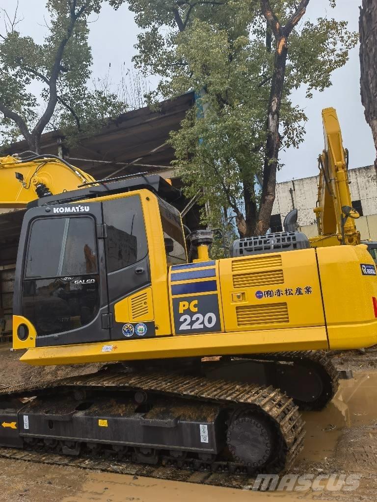 Komatsu PC 220-8 Excavatoare pe șenile
