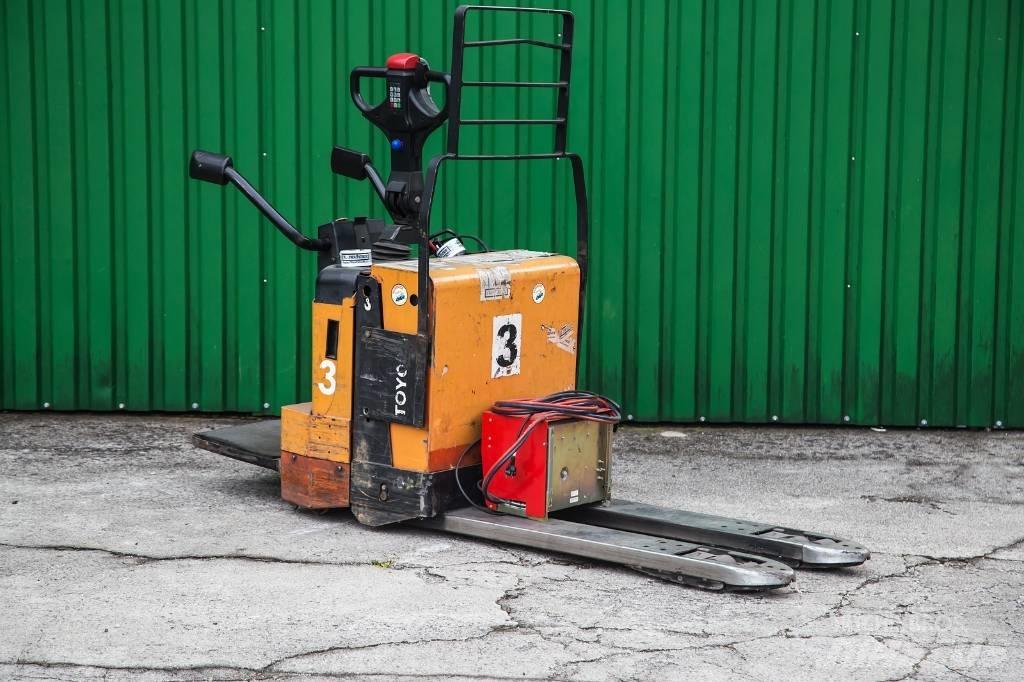 Toyota 7PML20/8 Transpaleta cu platforma