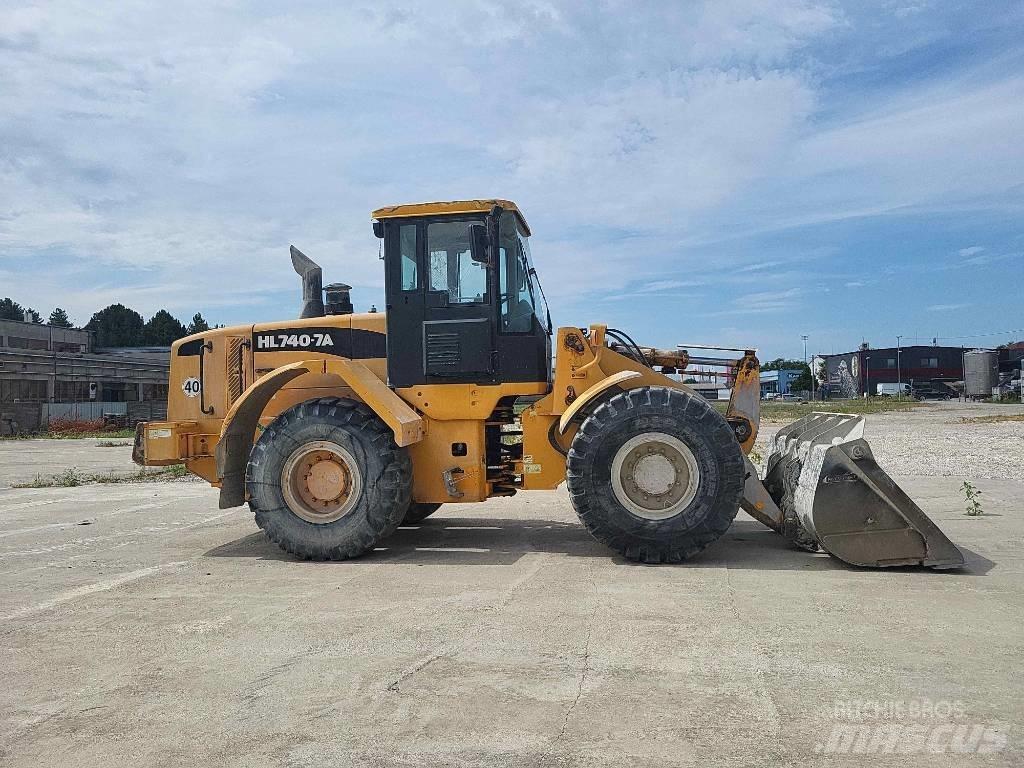Hyundai HL 740-7 A Incarcator pe pneuri