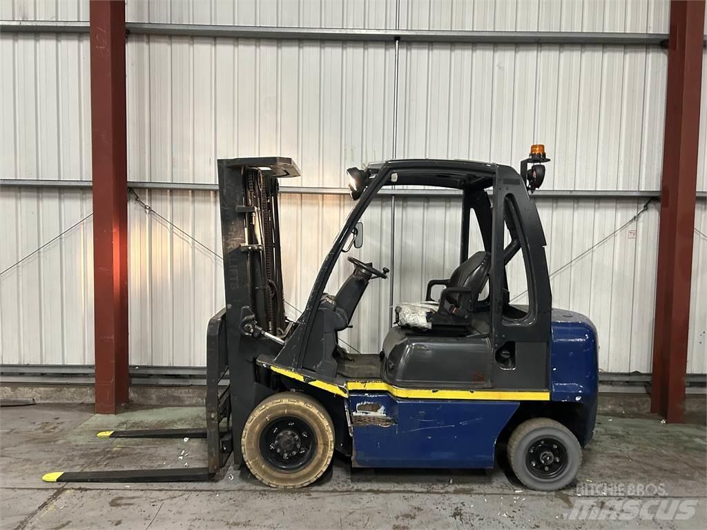 Nissan Y1D2A25Q Stivuitor diesel