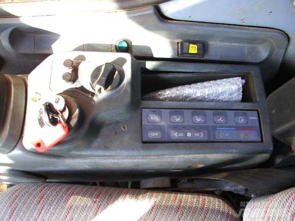 Fiat-Kobelco EX215W Excavatoare cu roti