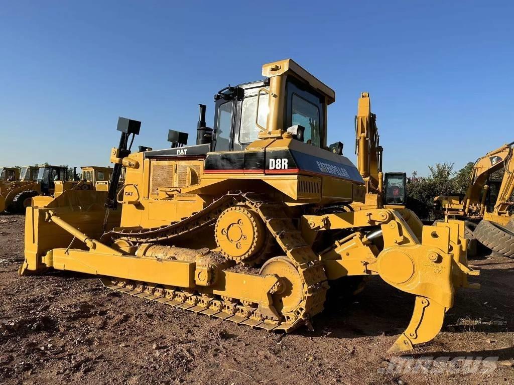 CAT D8R Buldozere pe senile