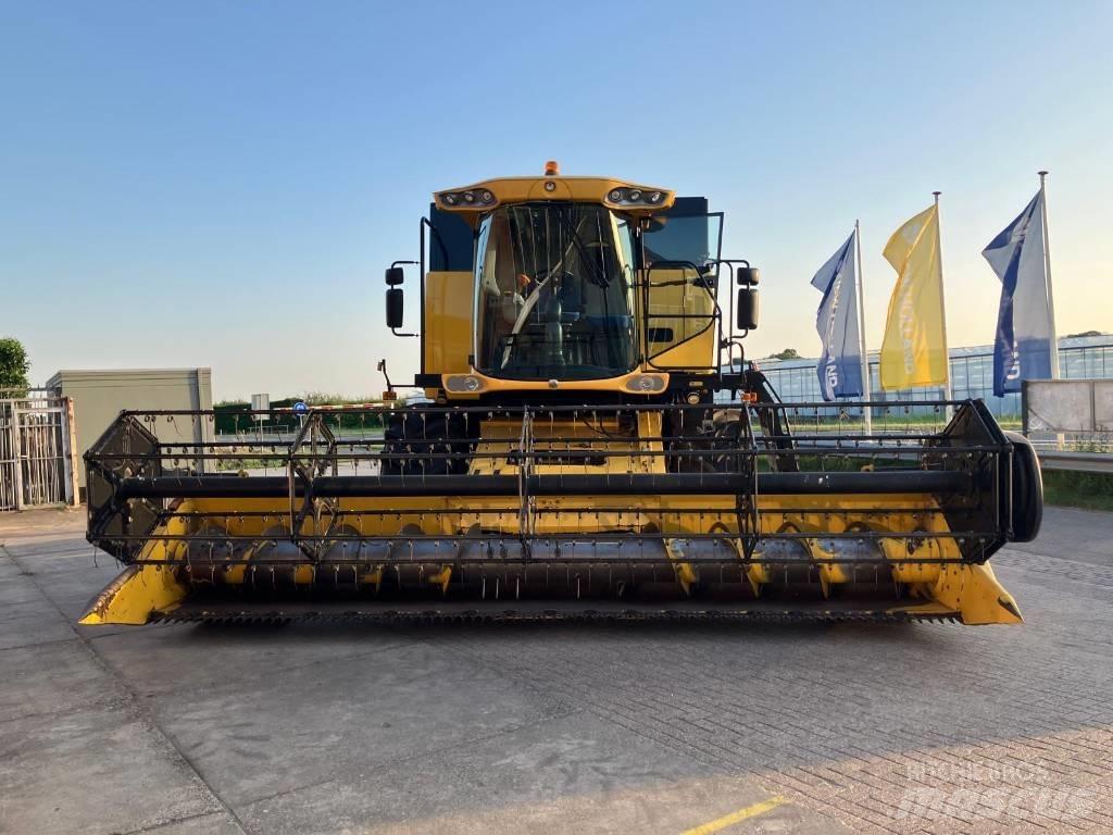 New Holland CS 6080 Combine de secerat