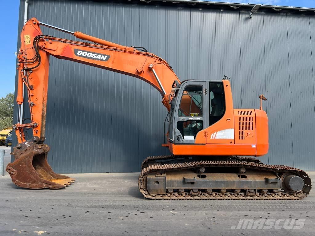 Doosan DX235LCR Excavatoare pe șenile

