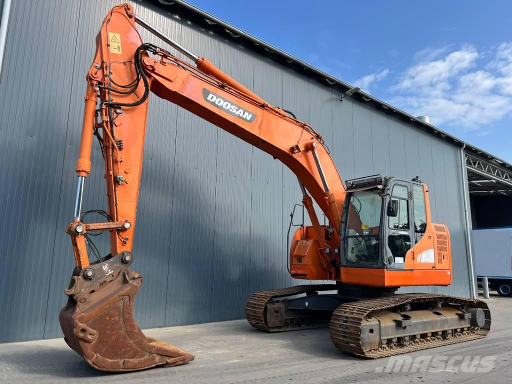 Doosan DX235LCR Excavatoare pe șenile
