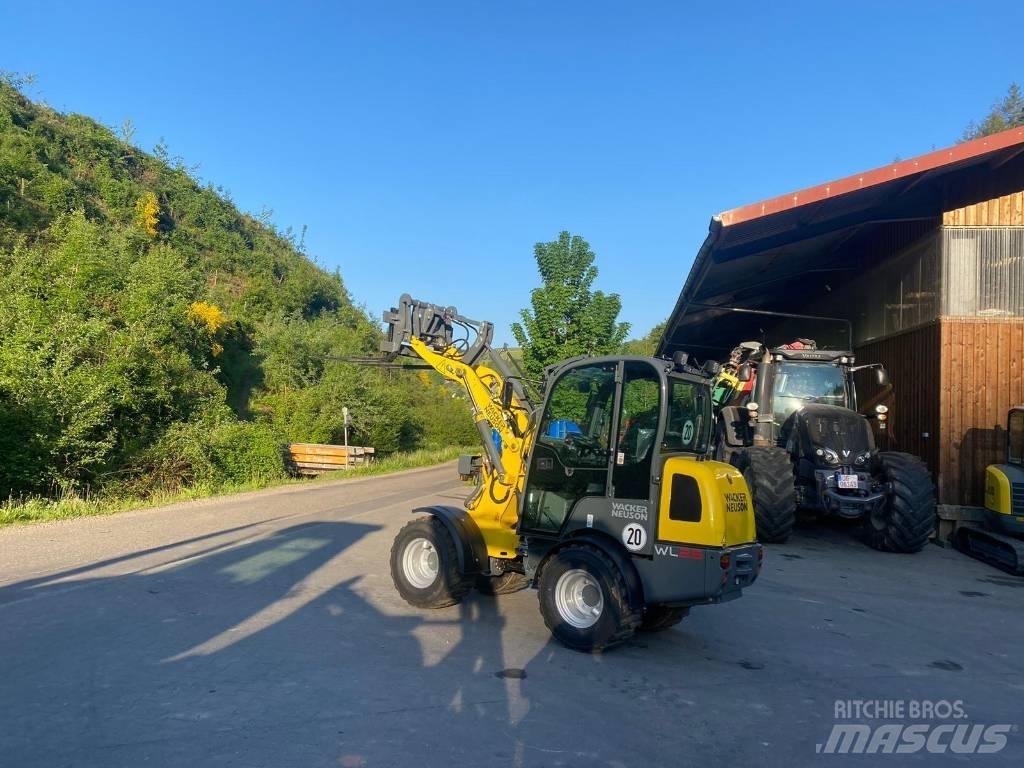 Wacker Neuson WL 25 Incarcator pe pneuri