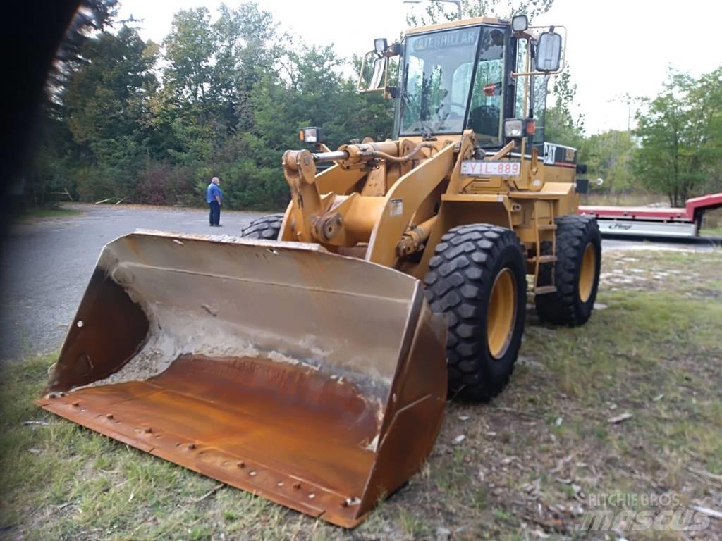 CAT 928F Incarcator pe pneuri