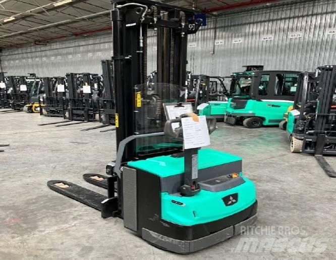 Mitsubishi SBP16N3I Transpaleta manuala