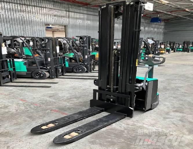Mitsubishi SBP16N3I Transpaleta manuala