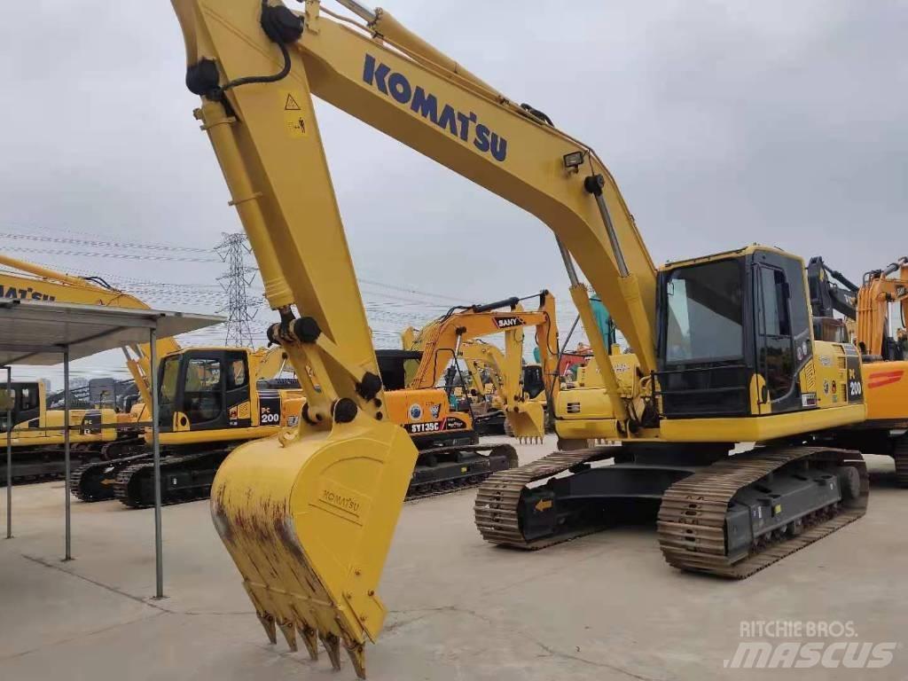 Komatsu PC 200 Excavatoare pe șenile
