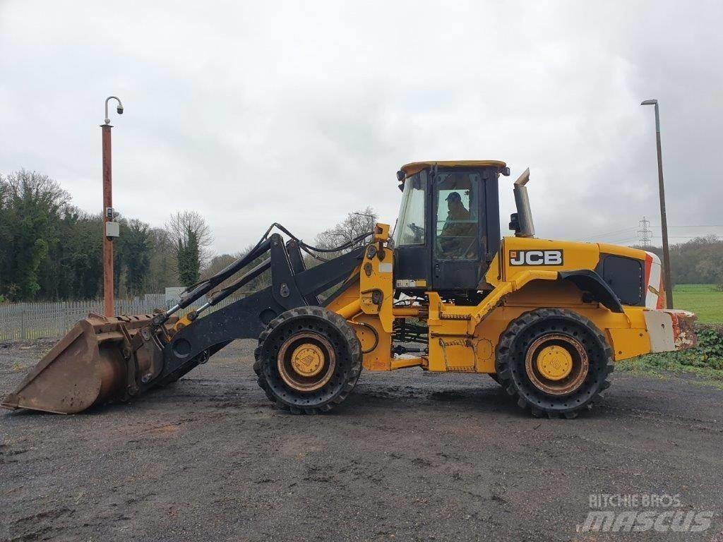 JCB 436 Wastemaster Incarcator pe pneuri