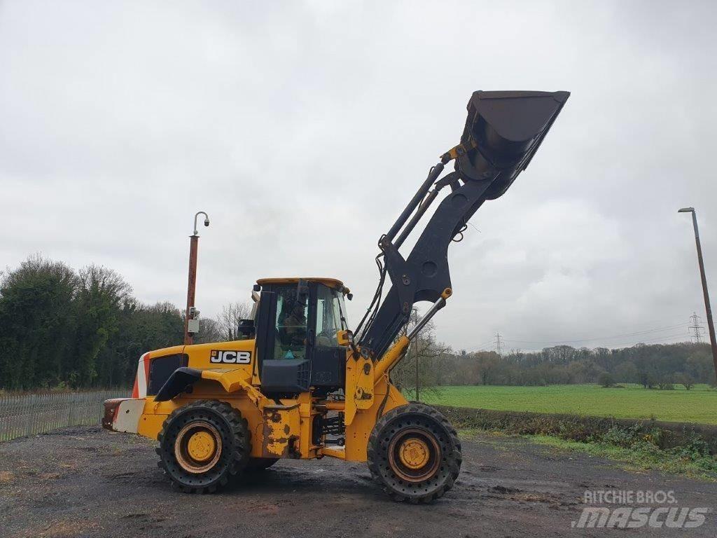 JCB 436 Wastemaster Incarcator pe pneuri