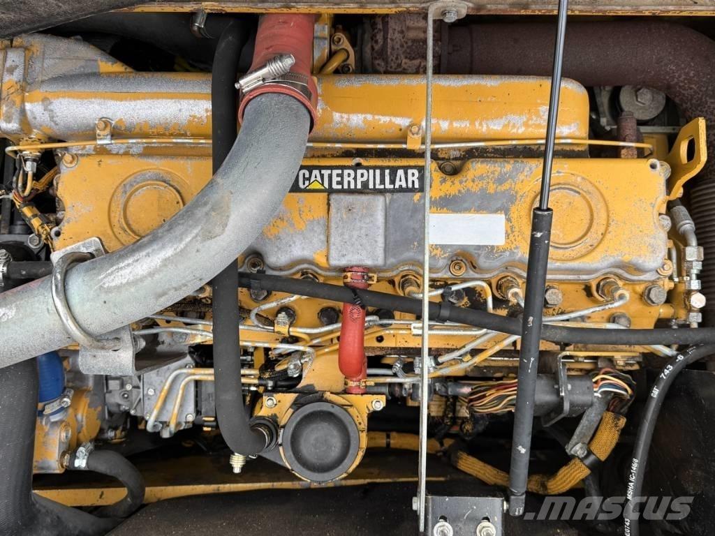 CAT M 318 C Excavatoare cu roti
