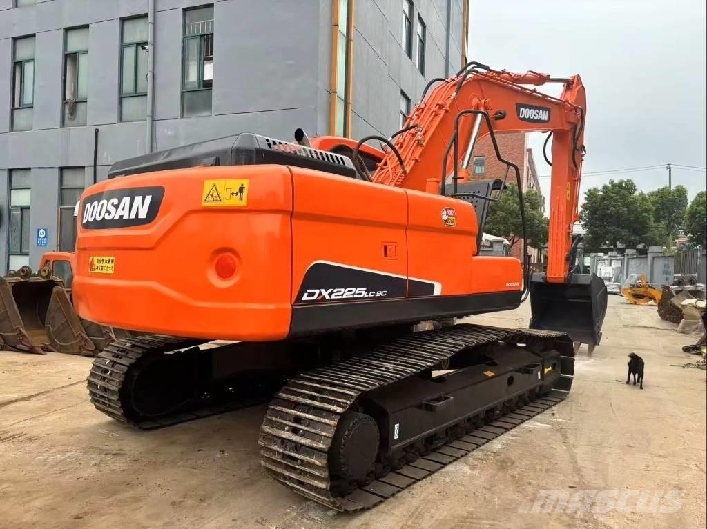 Doosan DX 225 LC Excavatoare pe șenile
