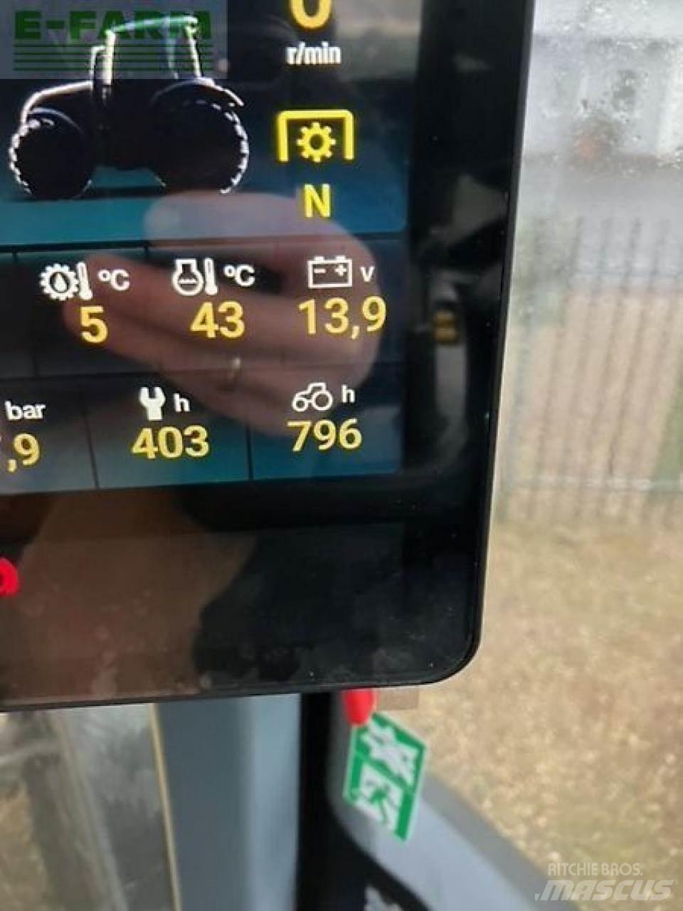 Valtra q305 Tractoare