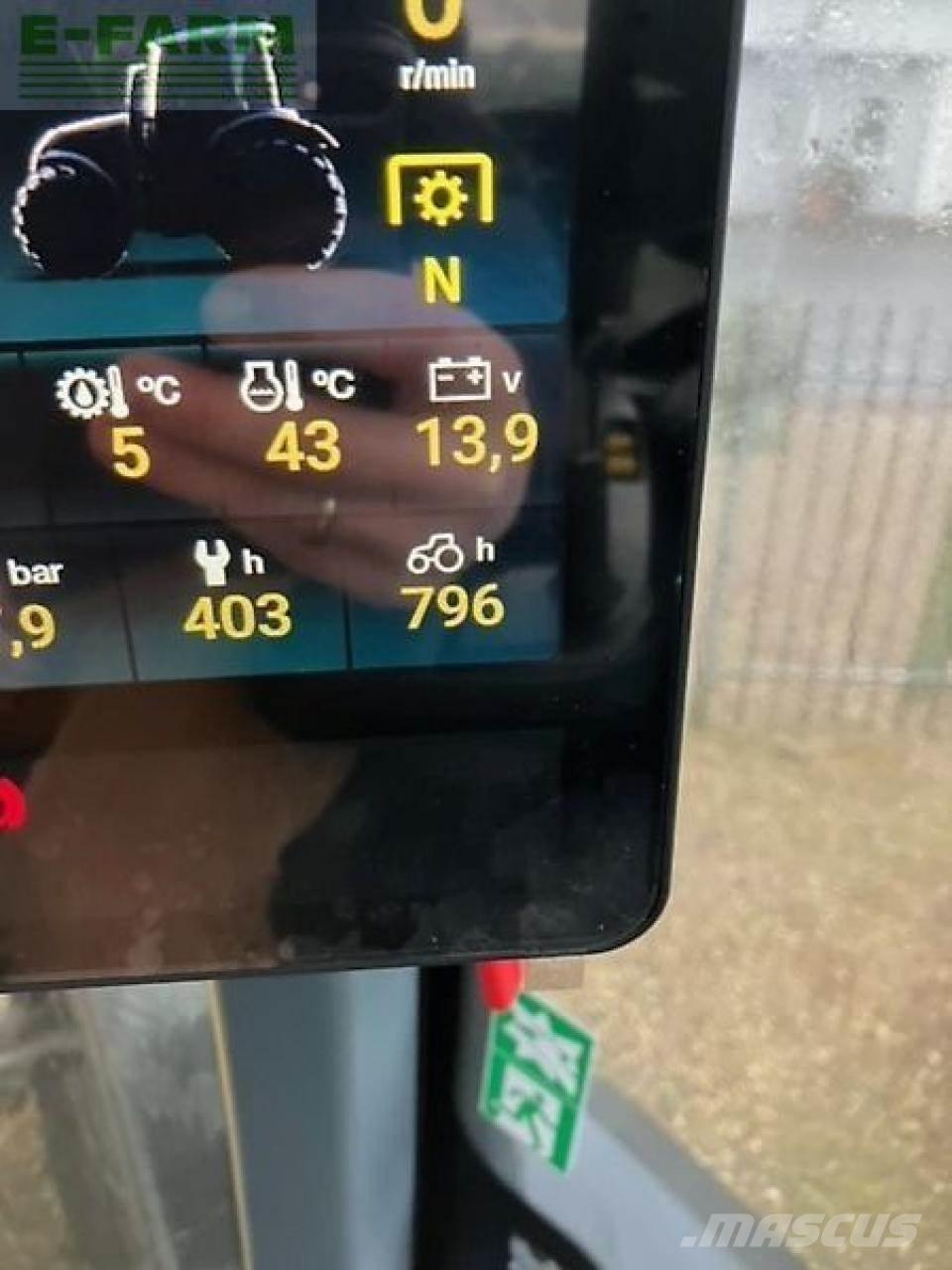 Valtra q305 Tractoare