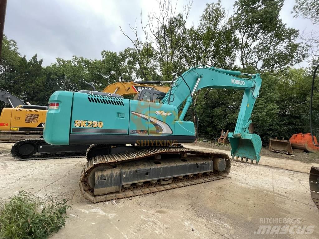 Kobelco 250 Excavatoare pe șenile
