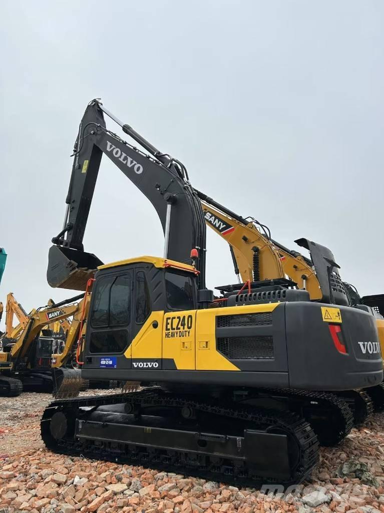 Volvo EC 240 Excavatoare pe șenile
