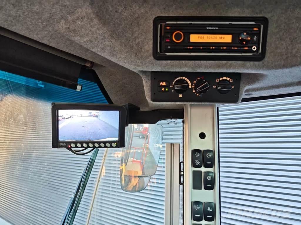 Volvo L180H Incarcator pe pneuri