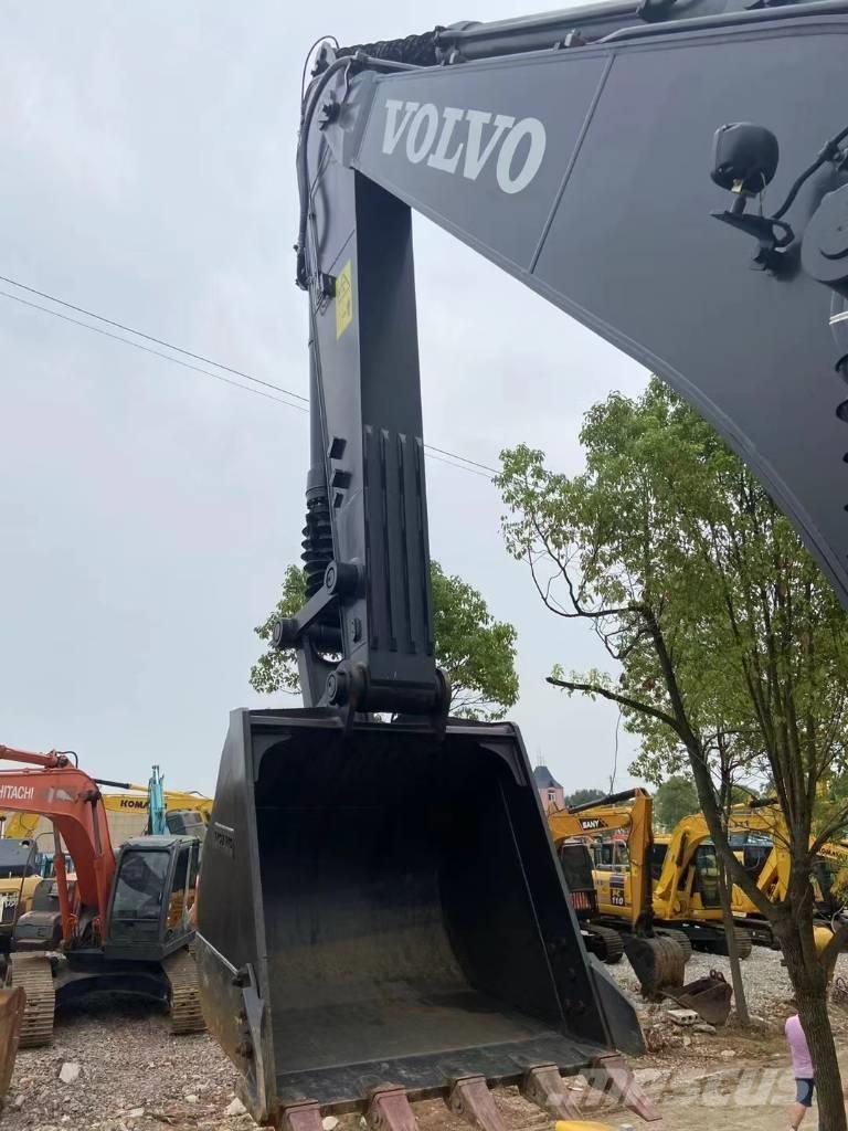 Volvo EC210D Excavatoare pe șenile
