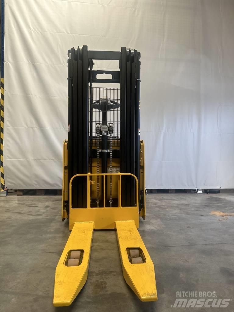 Yale MS12 Transpaleta manuala