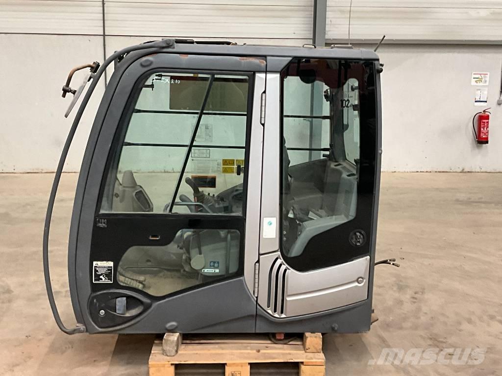 Hitachi ZX 210-3 Cabine si interior