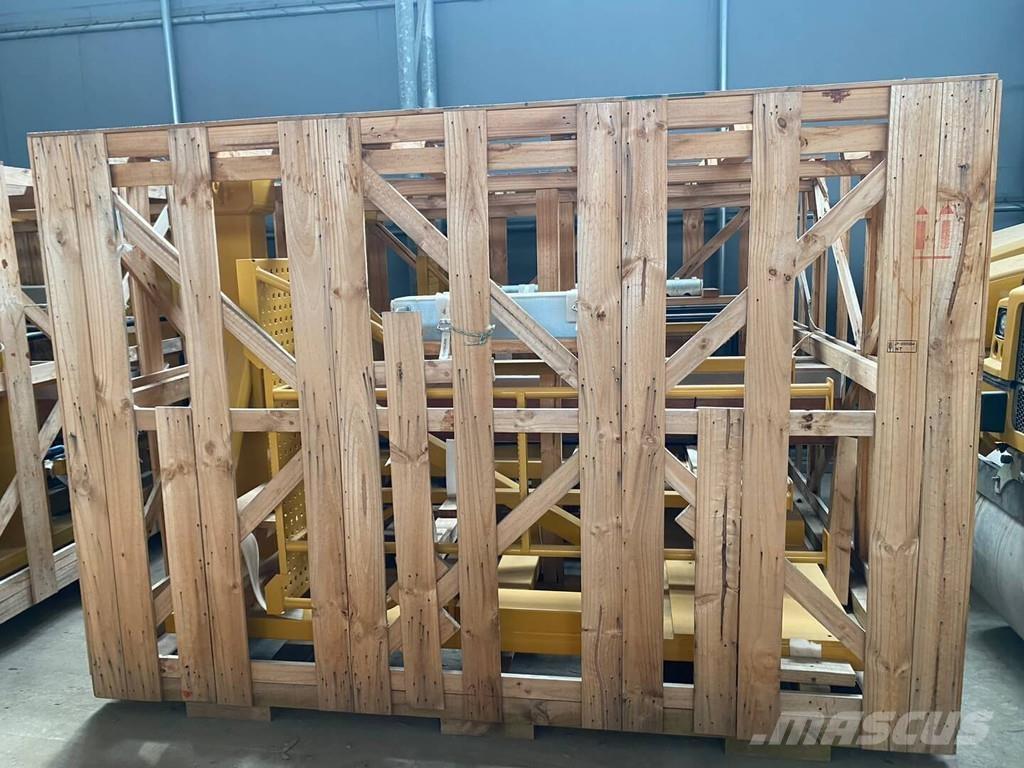 CAT 352 UHD Excavatoare pe șenile
