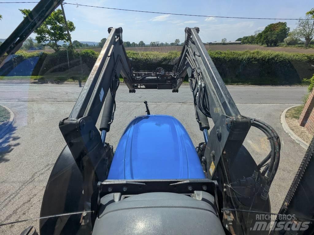 New Holland TSA115A Tractoare