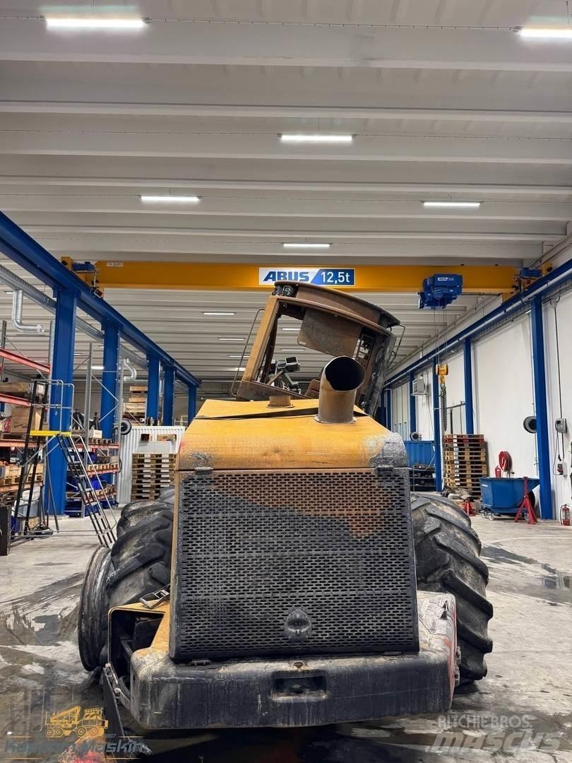 Logset 8H Combine forestiere