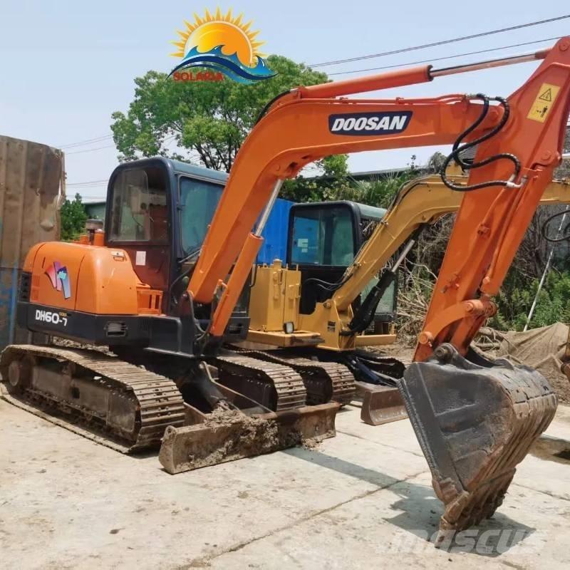 Doosan DH 60 Mini excavatoare < 7t