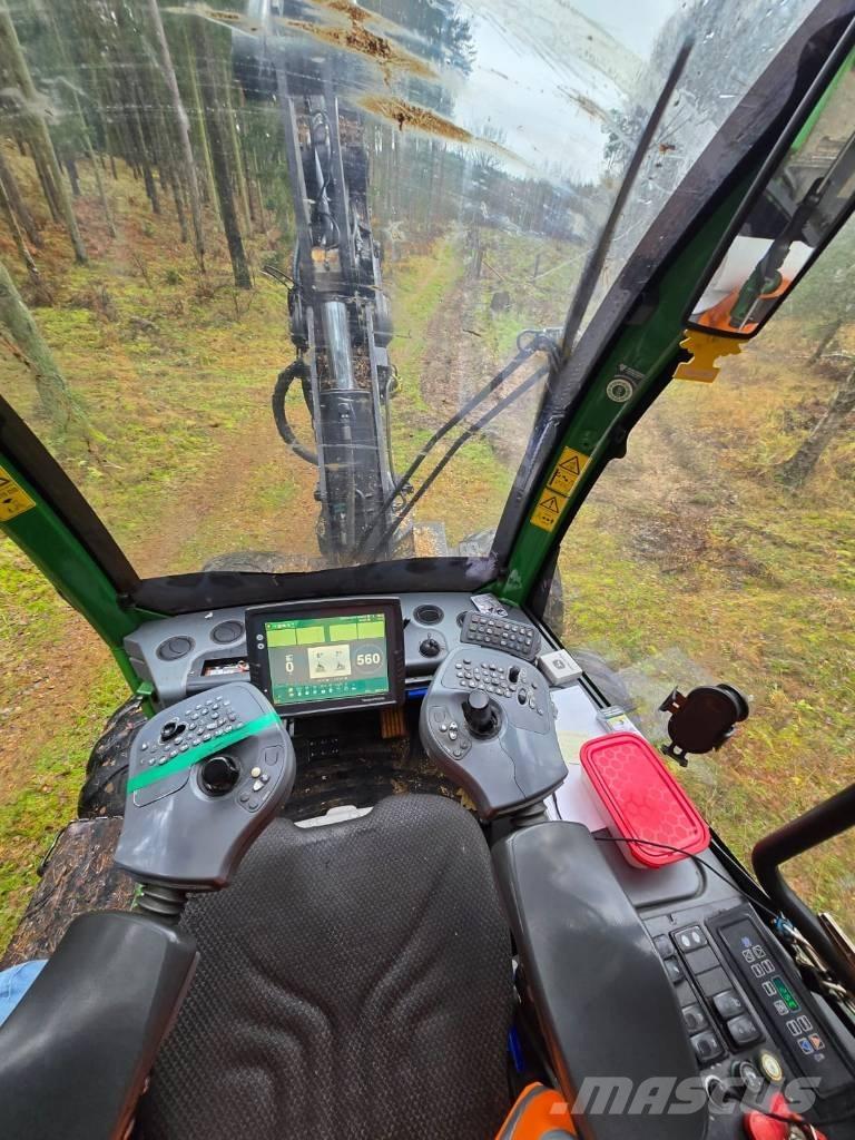 John Deere 1170 E Combine forestiere