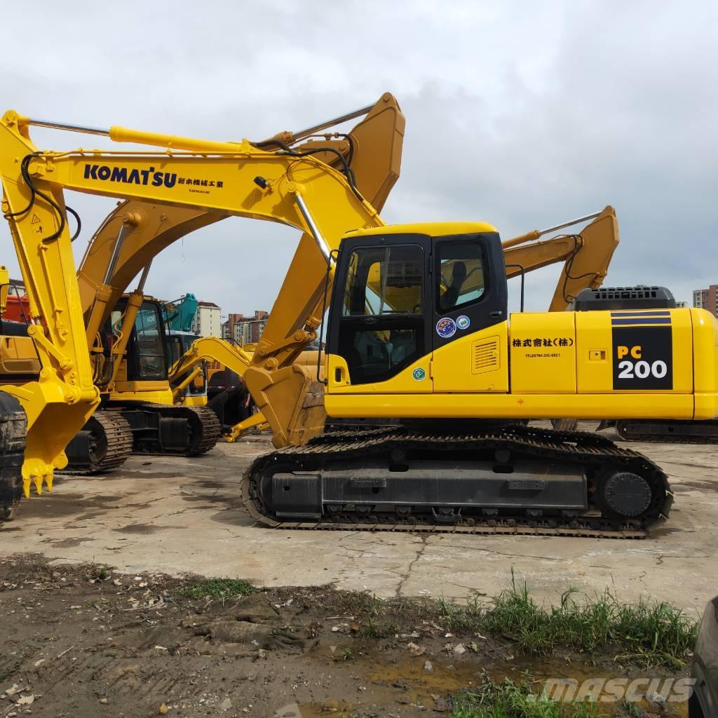 Komatsu PC200-7 Excavatoare pe șenile
