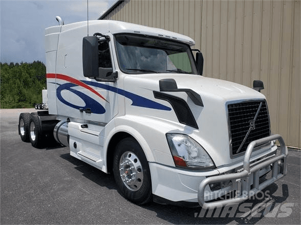 Volvo VNL64T630 Autotractoare