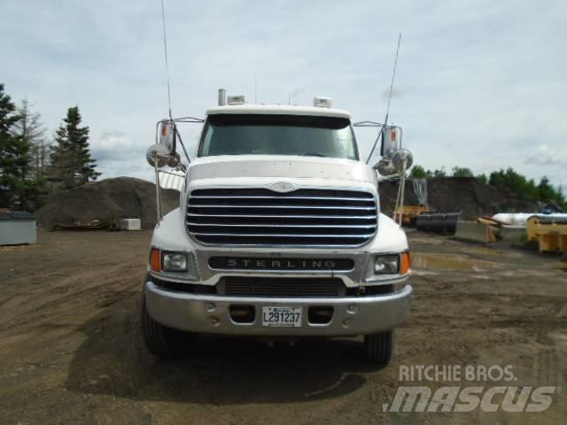 Sterling L 9500 Autotractoare