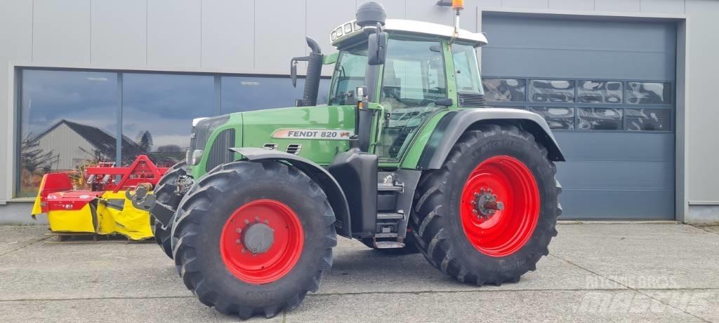Fendt 820 Vario TMS Tractoare