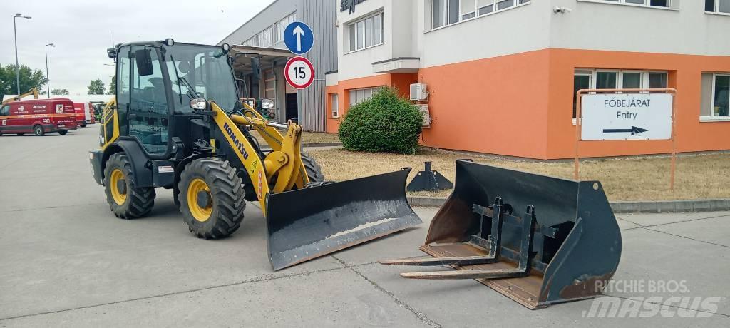 Komatsu WA 70 Incarcator pe pneuri