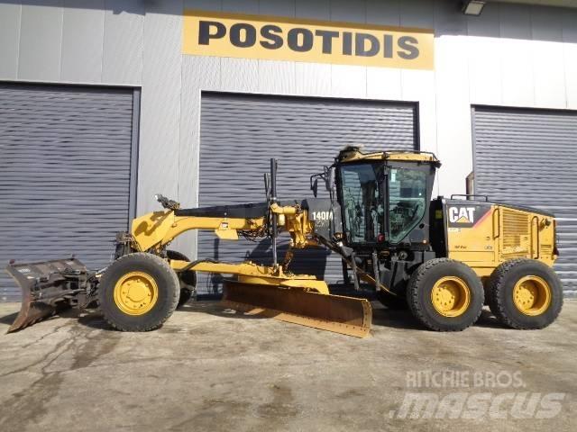 CAT 140 M AWD Gredere