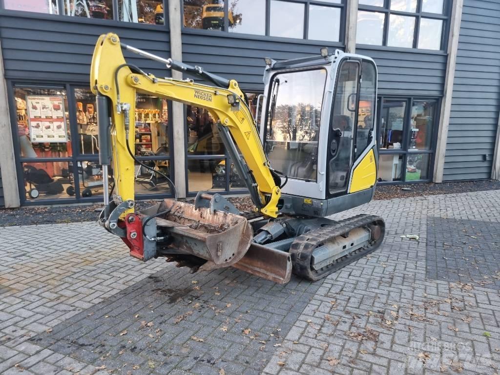 Wacker Neuson ET 24 Mini excavatoare < 7t