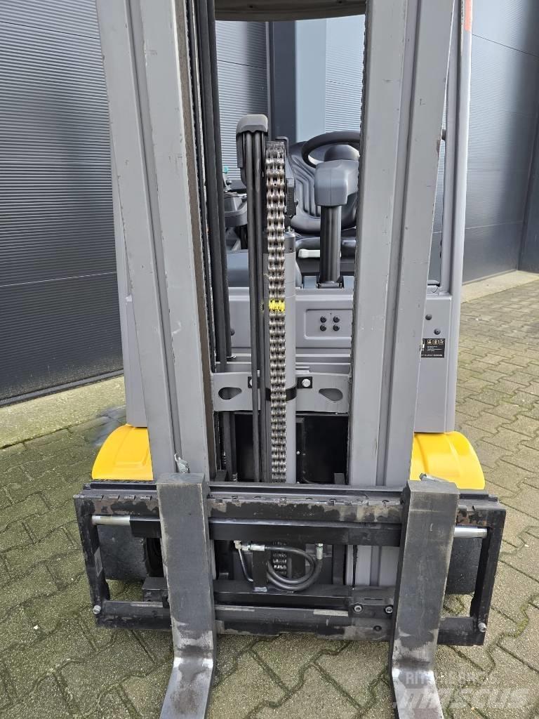 Jungheinrich EFG213 Stivuitor electric