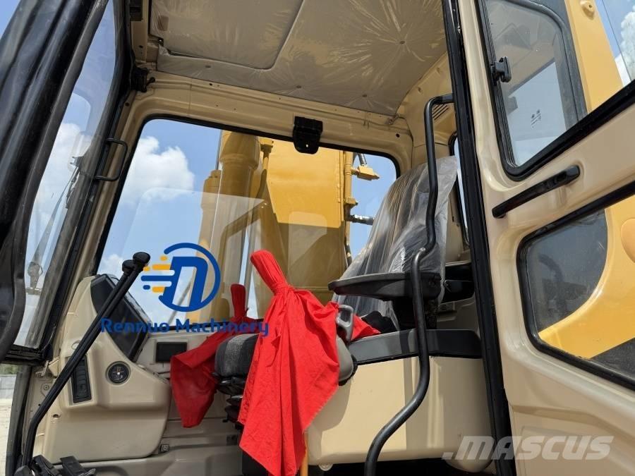 CAT 320B Excavatoare pe șenile
