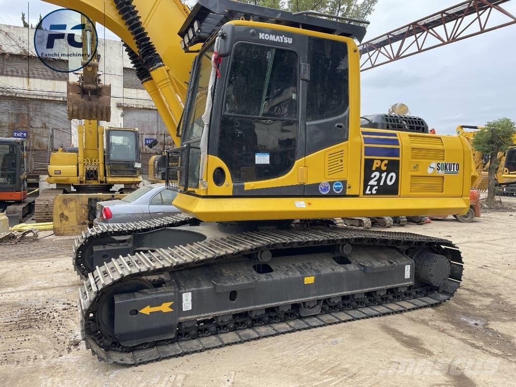 Komatsu PC 210 Excavatoare pe șenile
