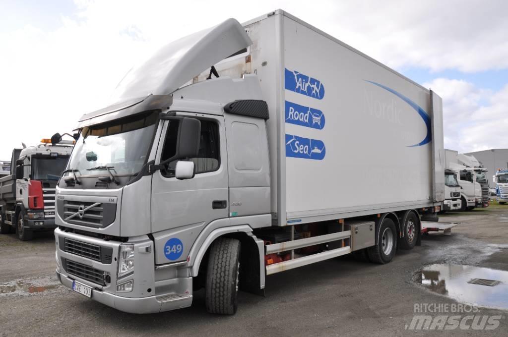 Volvo FM 6X2 Autocamioane