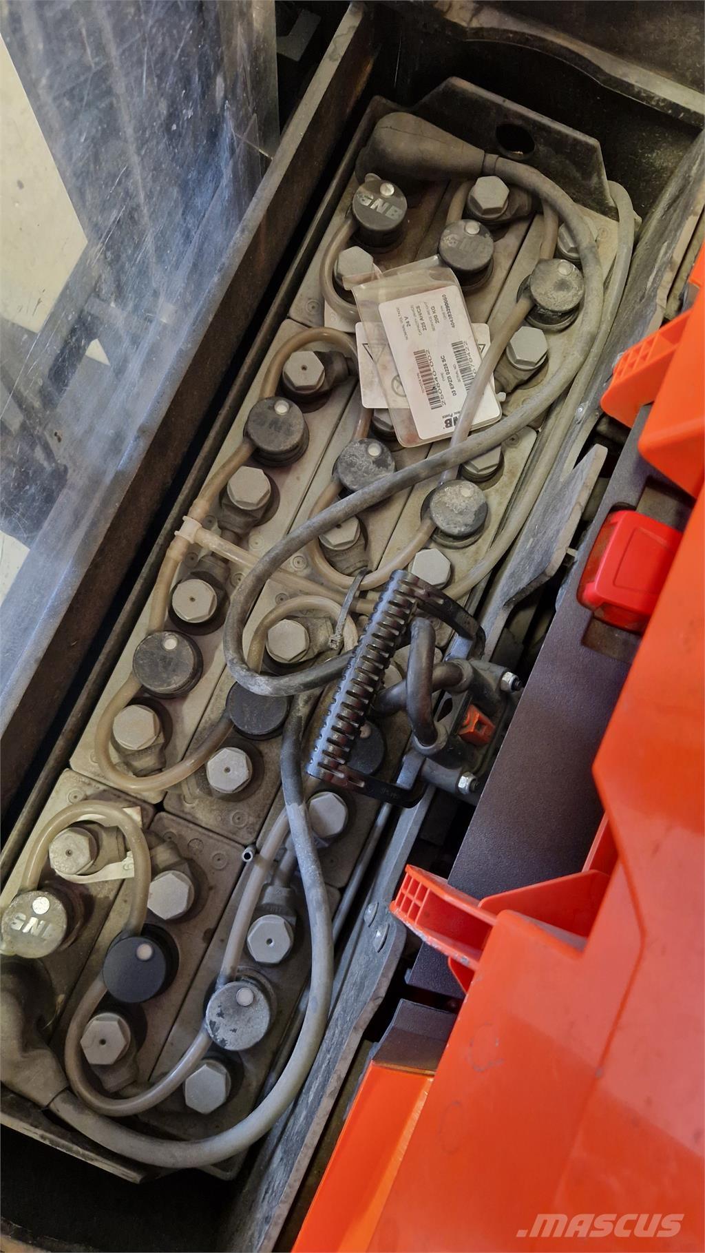 BT SWE200D Transpaleti autopropulsanti