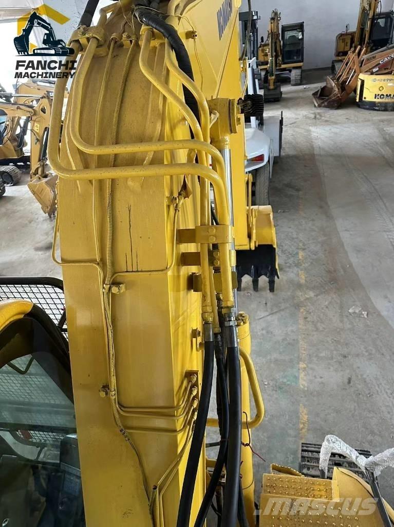 Komatsu PC 138 -8 Excavatoare pe șenile
