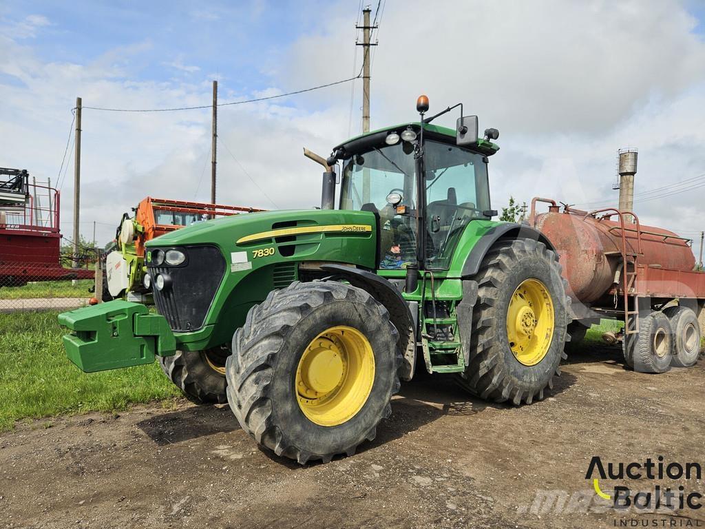 John Deere 7830 Tractoare
