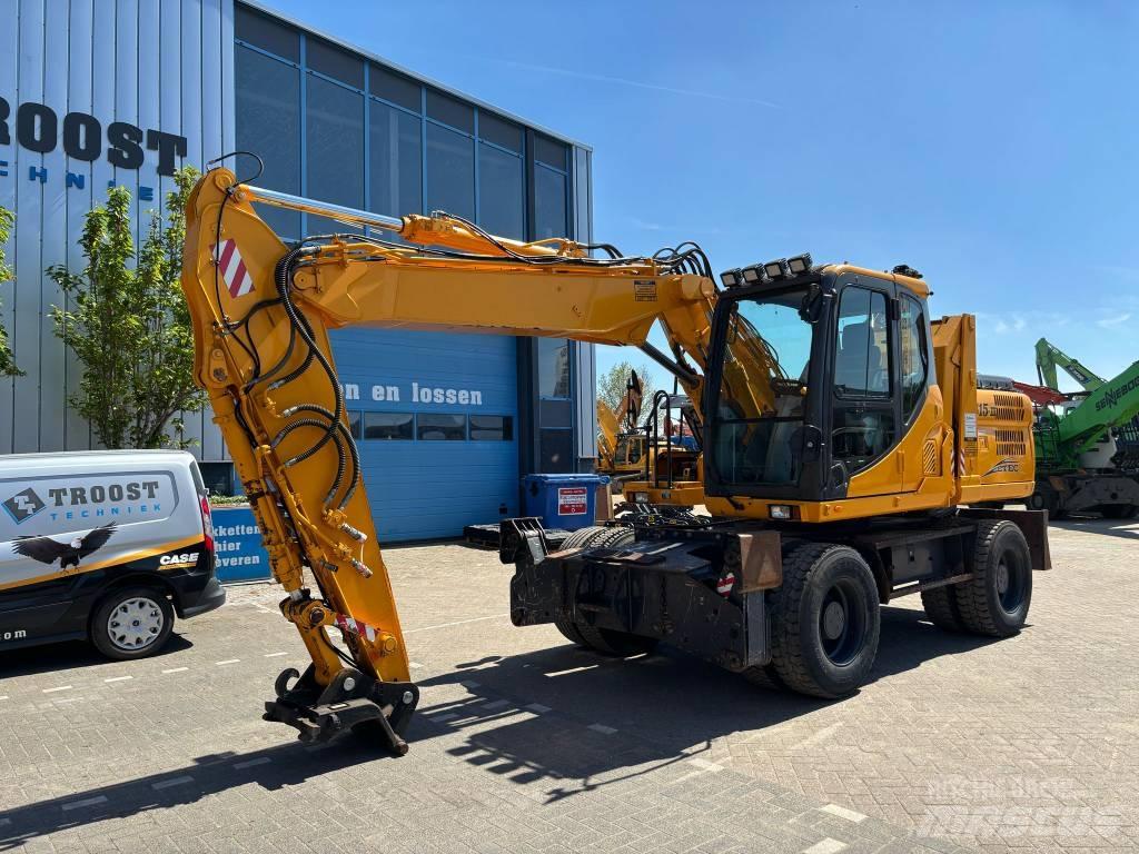 Doosan DX 160 W-3 Excavatoare cu roti