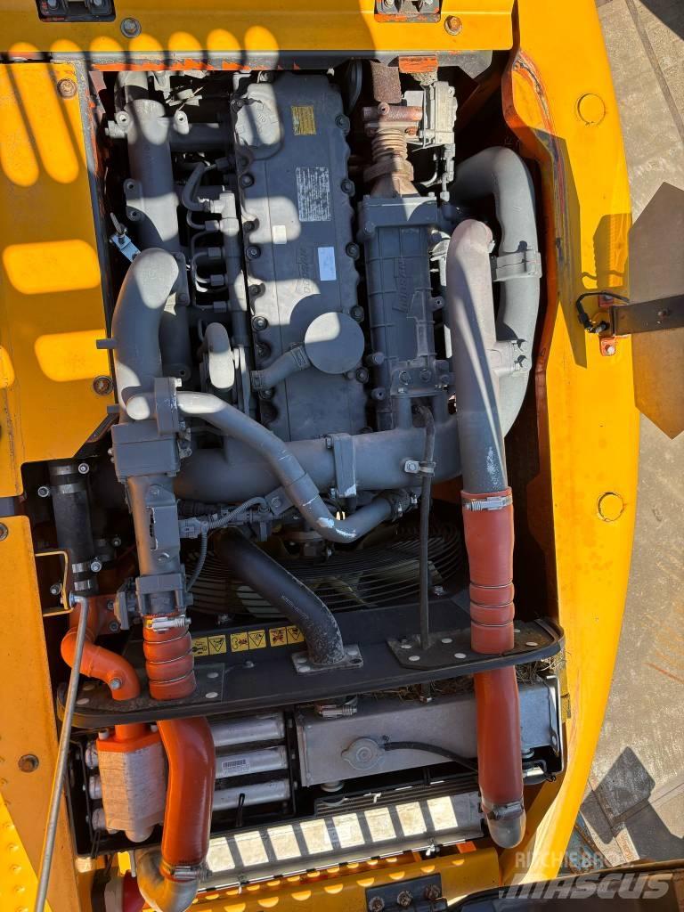 Doosan DX 160 W-3 Excavatoare cu roti