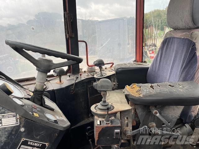 Valmet 862 Transportoare