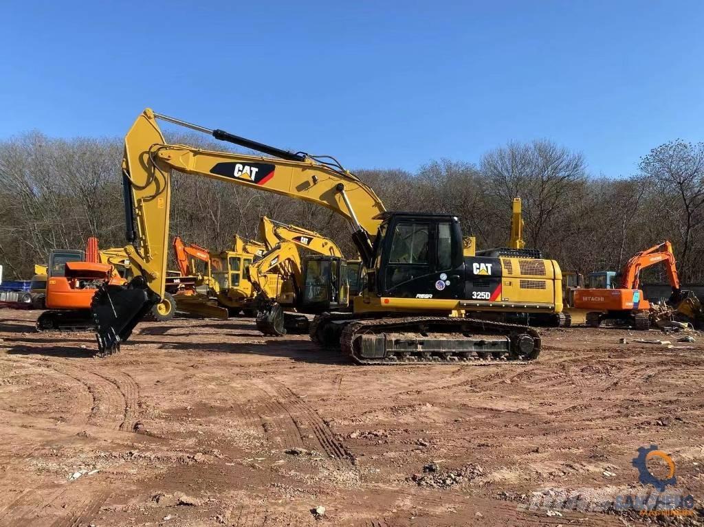 CAT 325 D Excavatoare pe șenile
