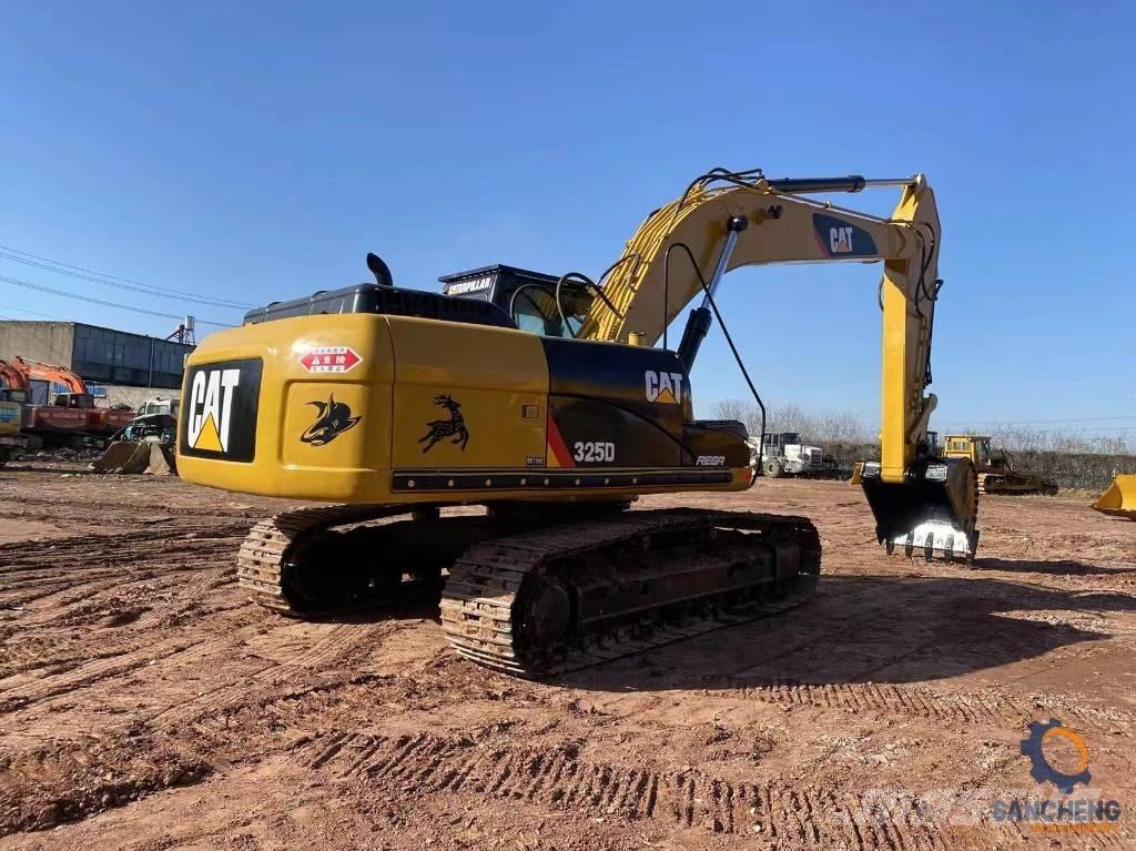 CAT 325 D Excavatoare pe șenile
